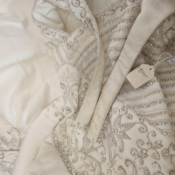 Elegant White and Silver Embellished Wedding Dress - Picture 8 of 8